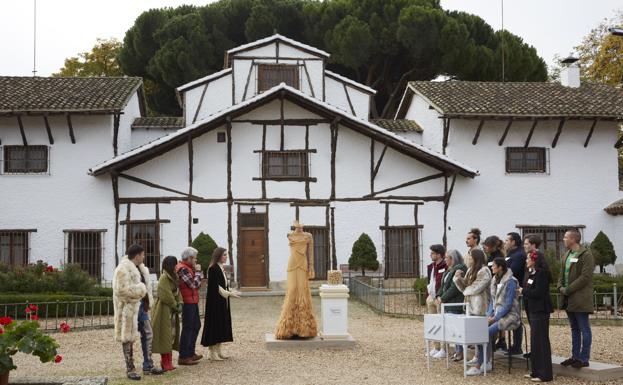 Jueces y aprendices del programa 'Maestros de la Cocina' en la bodega Dehesa de los Canónigos. 