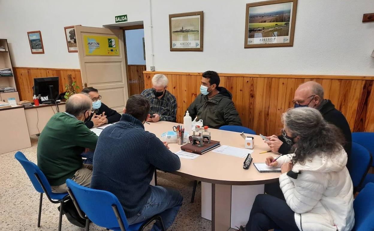Representantes de Adecocir y promotores de los proyectos.
