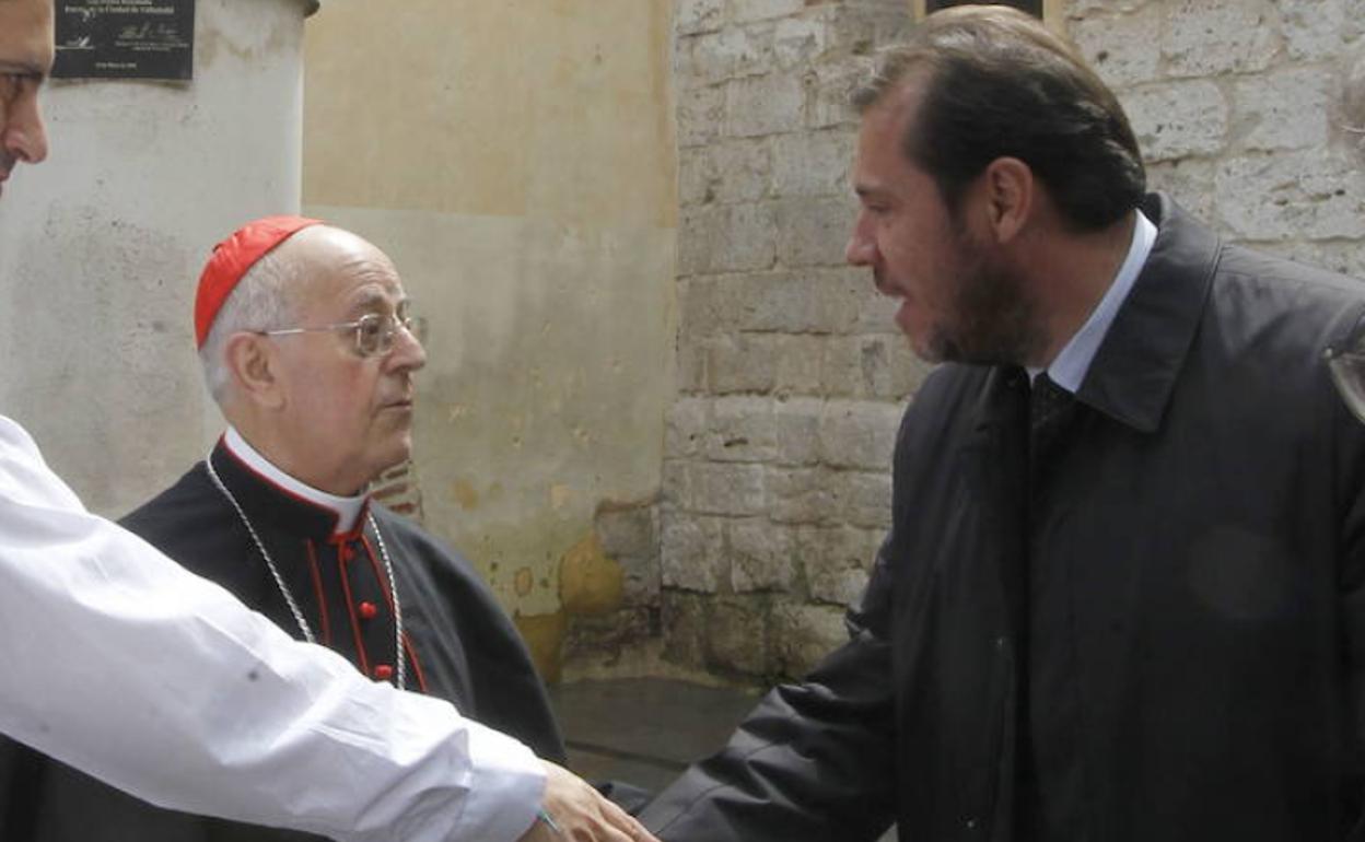 El arzobispo de Valladolid, Ricardo Blázquez, junto al alcalde, Óscar Puente. 