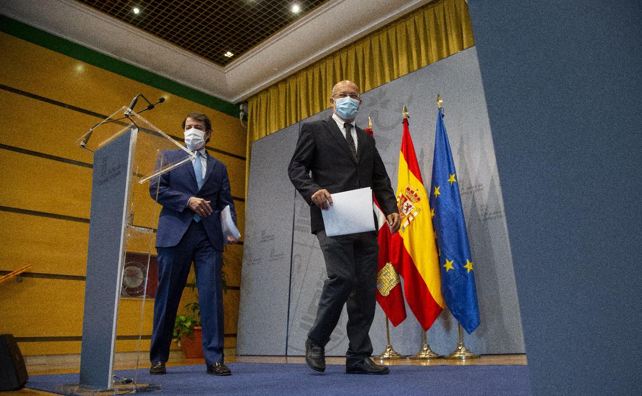 Alfonso Fernández Mañueco y Francisco Igea, en una comparecencia pública.