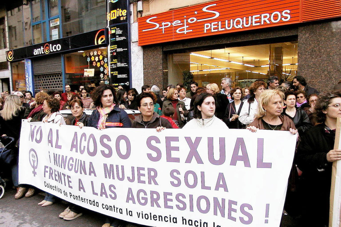 Repaso fotográfico por la trayectoria de Ismael Álvarez, desde la entrada de Nevenka Fernández al equipo de gobierno hasta sus últimas horas en política con IAP. 