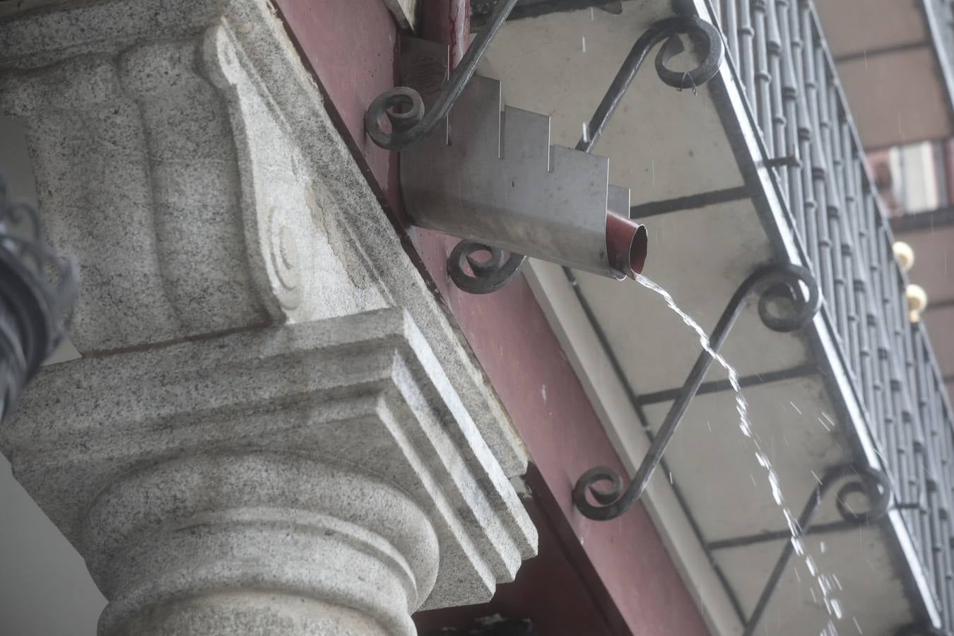 Fotos: Día de lluvia en Valladolid