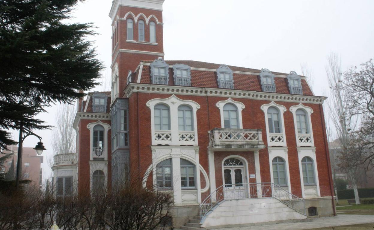 La Casa Luelmo, actual sede de la Fundación Santa María la Real del Patrimonio Histórico.