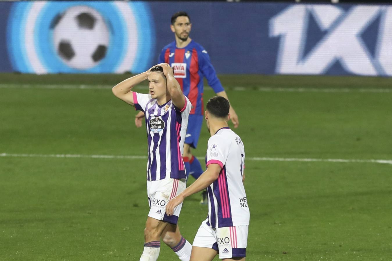 Fotos: El Real Valladolid empata en Eibar (1-1)