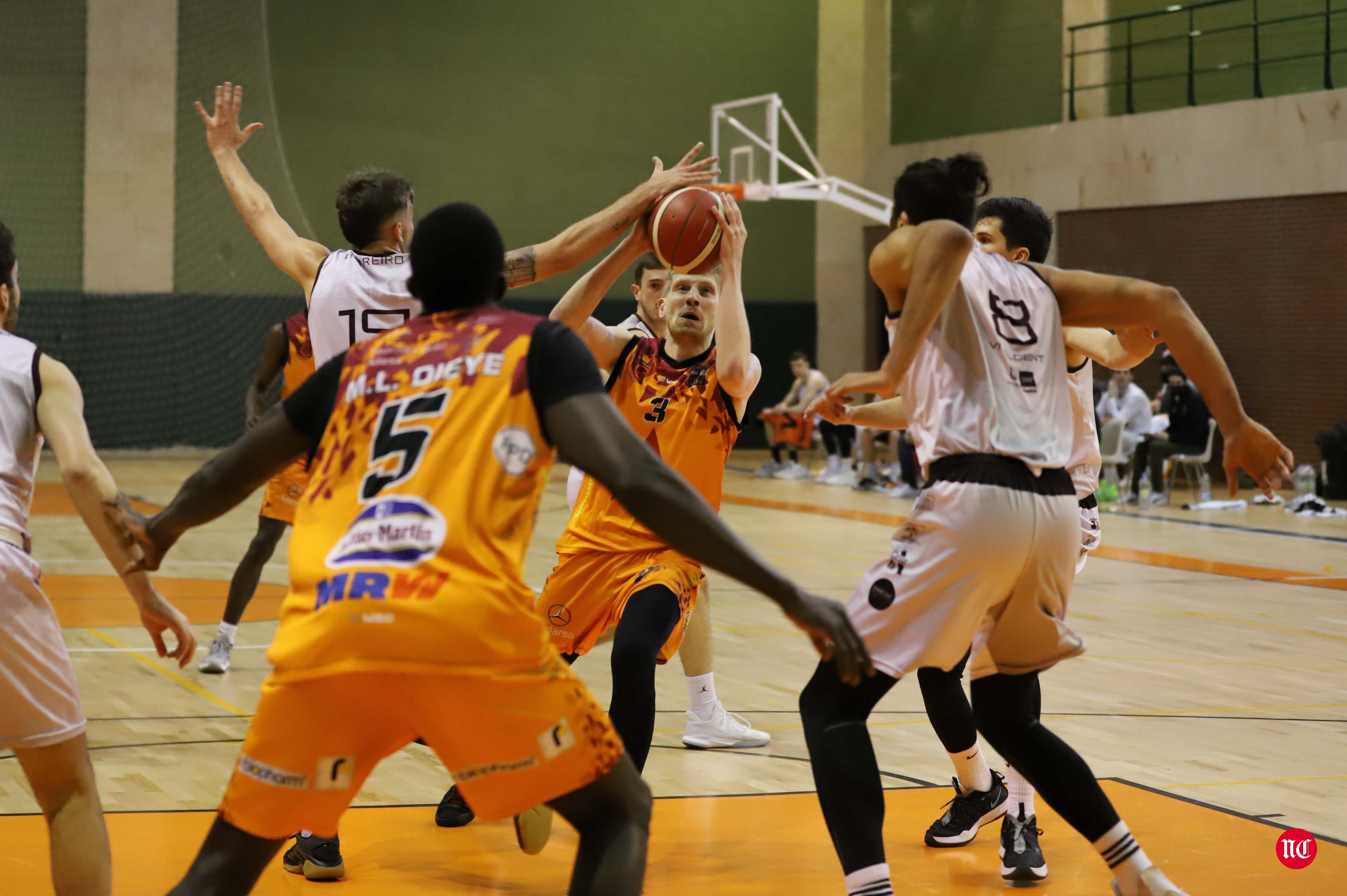 Aquimisa Carbajosa 75-68 Zentro Basket Madrid