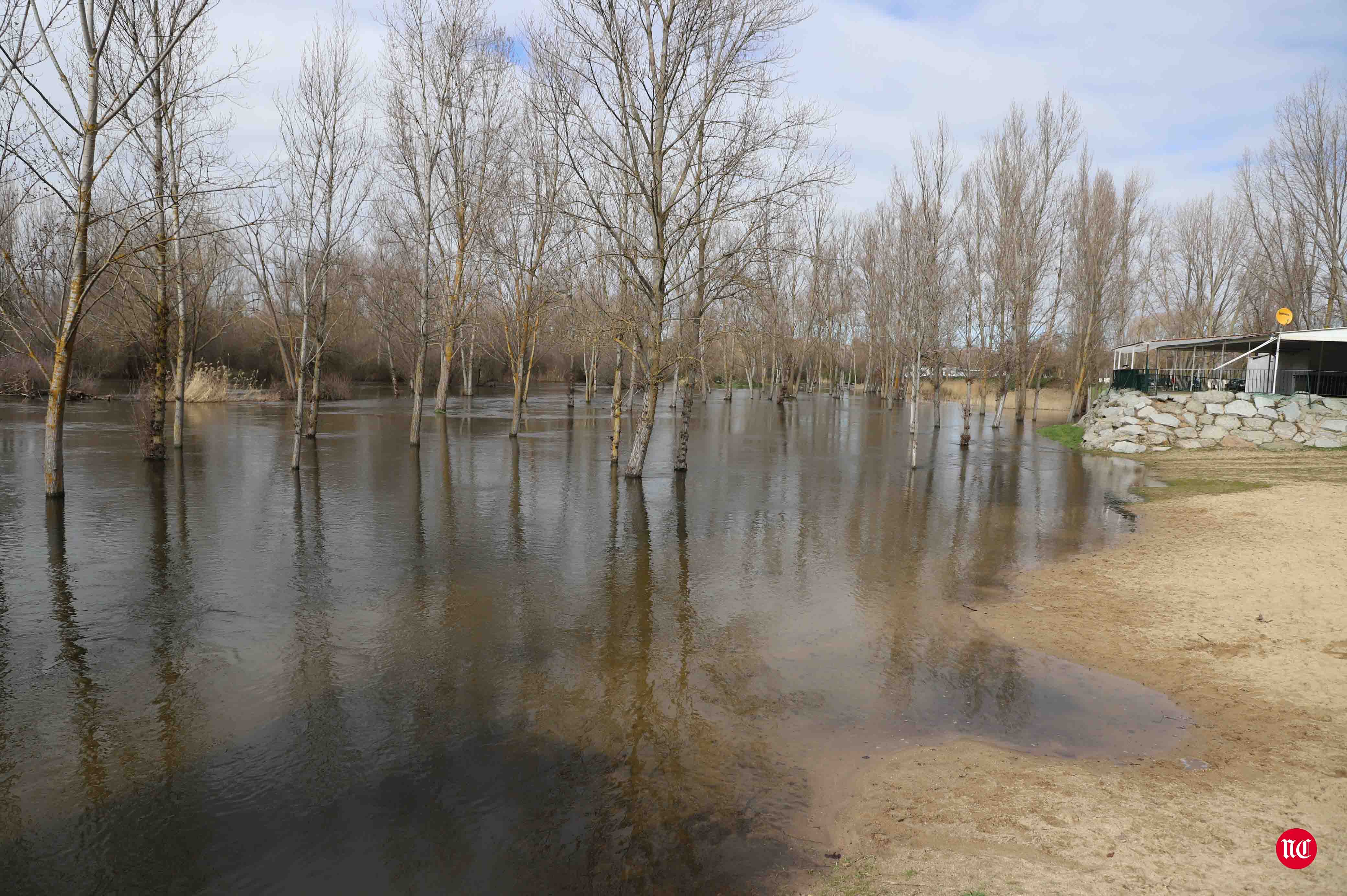 Espectacular Pozo de los Humos y desborde del Río Tormes