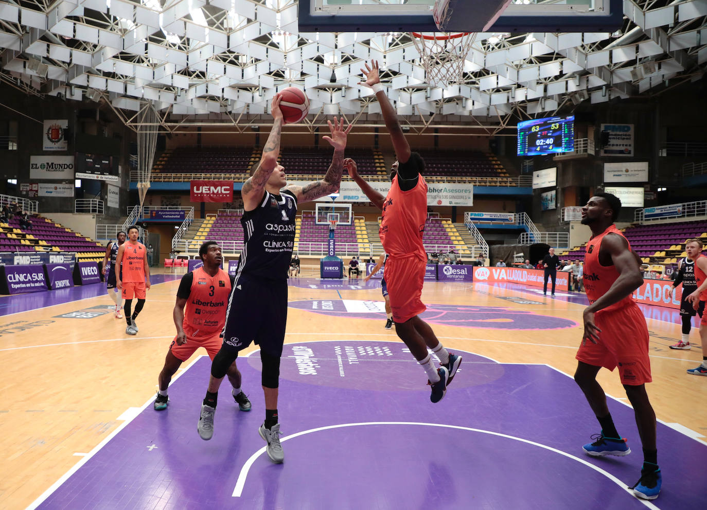 Partido entre el Clínica Sur-Aspasia y el Liberbank Oviedo.