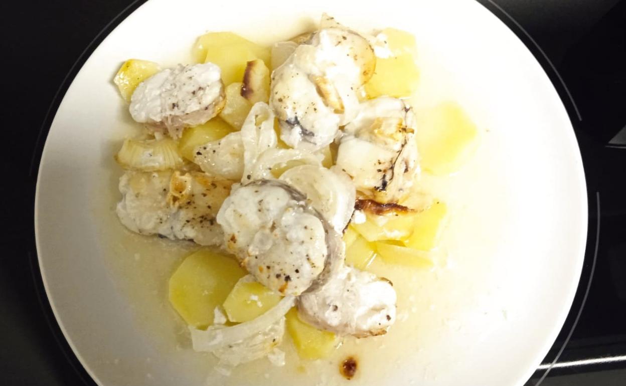 Rape con patatas al horno