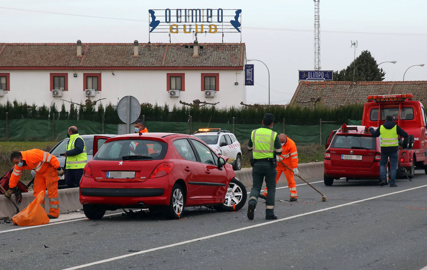 Colisión entre dos vehículos en Garcillán.