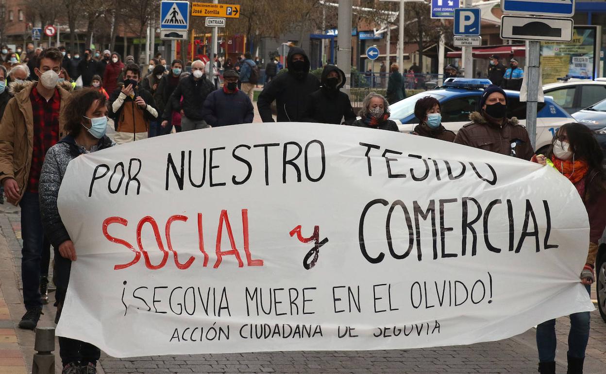 Protesta por las calles de Segovia, este sábado. 