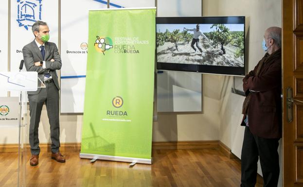 Santiago Mora y Javier Angulo, durante la presentación del VI Festival Rueda con Rueda. 