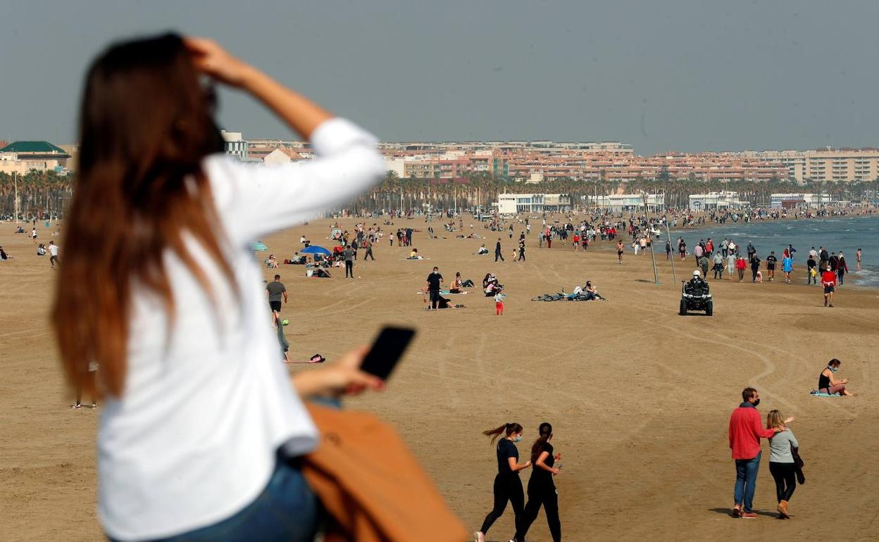 Playa de la Malvarrosa, en Valencia, el sábado.