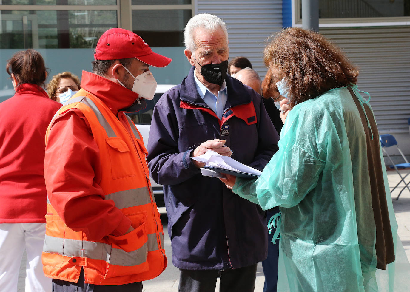 Fotos: La vacuna llega a los mayores de 85 años en Palencia