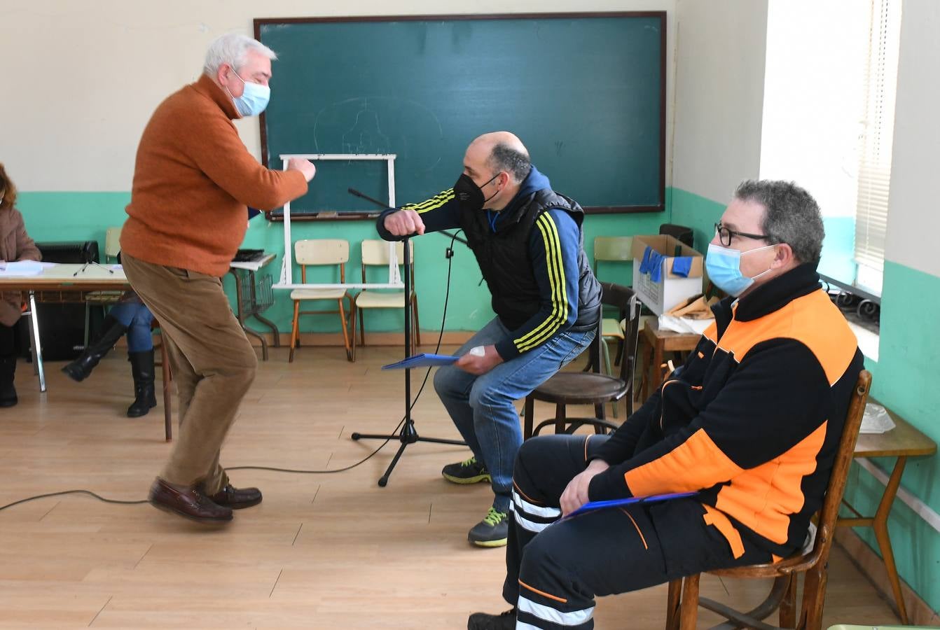 Fotos: Fernando de Castro, nuevo alcalde de Villardefrades tras la moción de censura