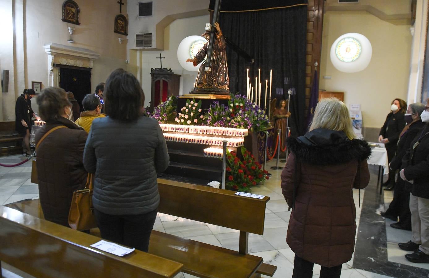 Fotos: Besapié al Nazareno en la Iglesia de Jesús de Valladolid