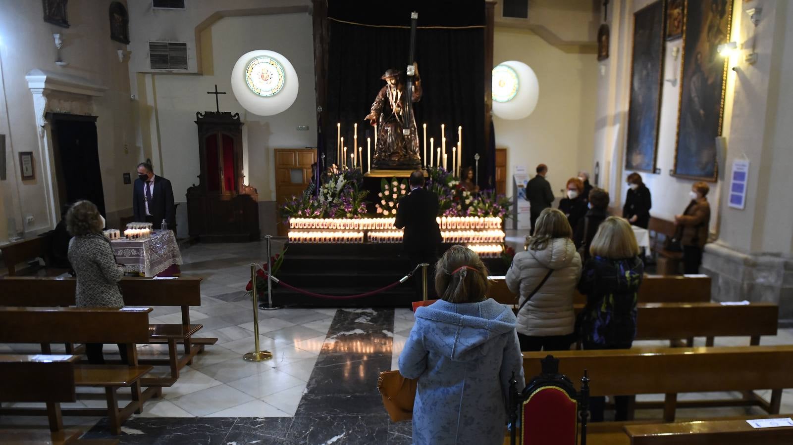 Fotos: Besapié al Nazareno en la Iglesia de Jesús de Valladolid