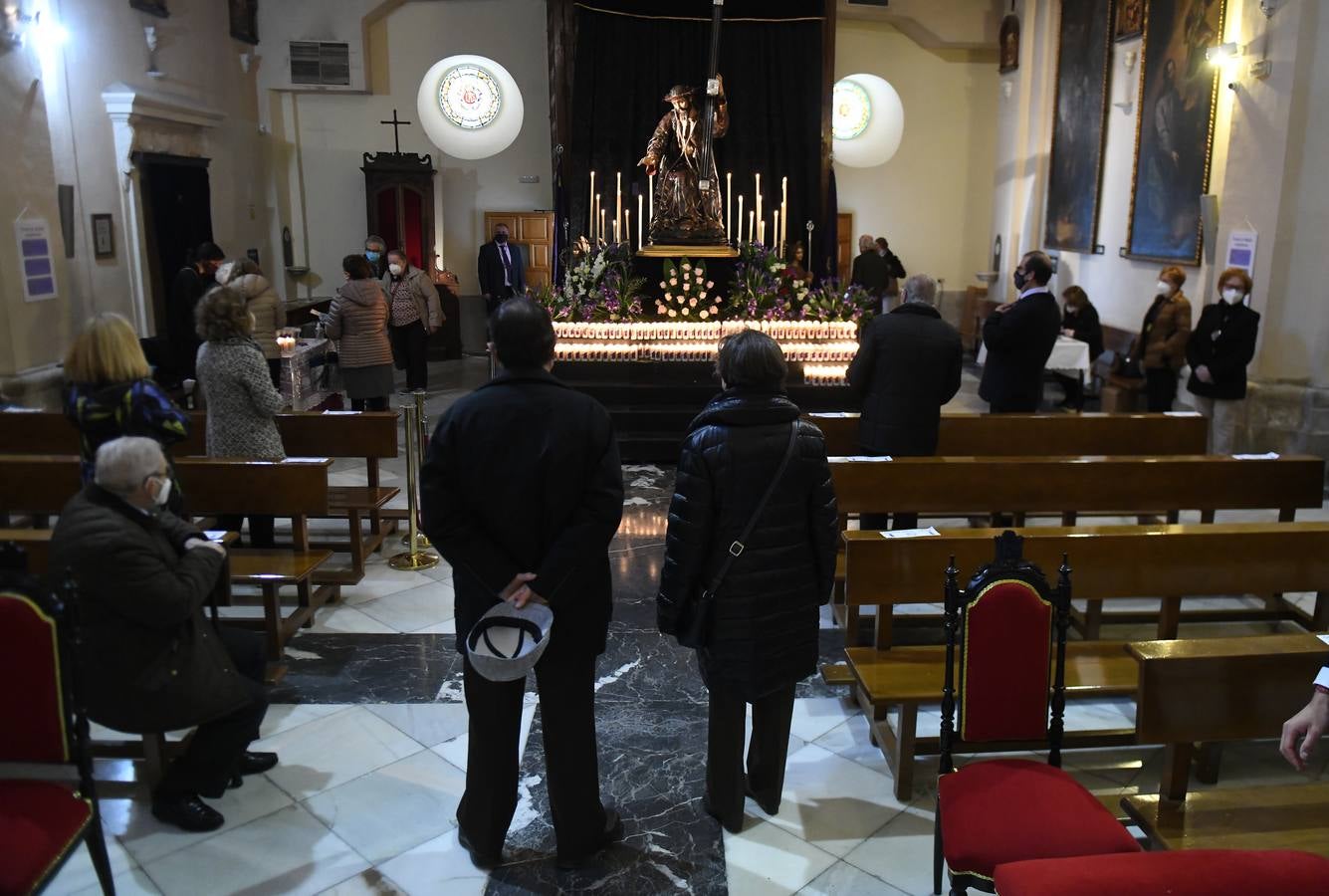 Fotos: Besapié al Nazareno en la Iglesia de Jesús de Valladolid