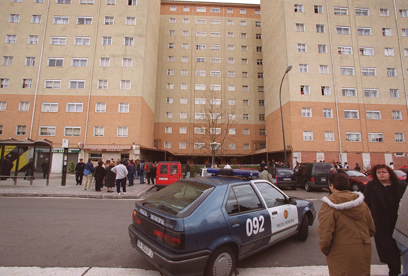 44 familias del edificio número 5 de la calle Francisco Mendizábal, tuvieron que ser desalojadas de sus viviendas como medida preventiva por un corrimiento de tierras a consecuencia de la crecida del río