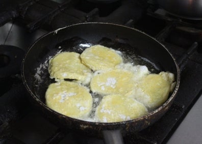 Imagen secundaria 1 - La receta del día: patatas panaderas con chipirones