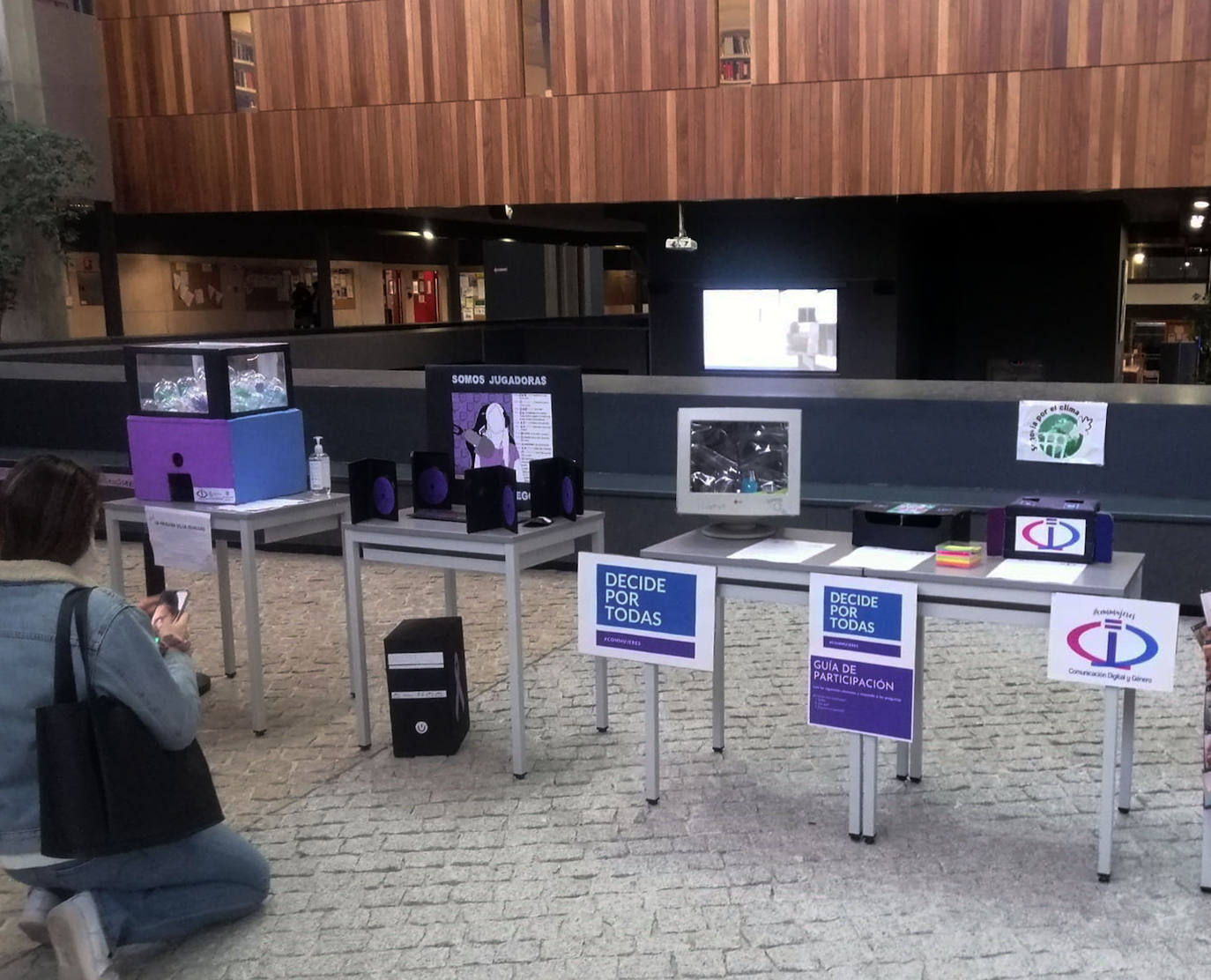 Diversas actividades durante la celebración del 8-M en Segovia. ANTONIO DE TORRE Y ÓSCAR COSTA