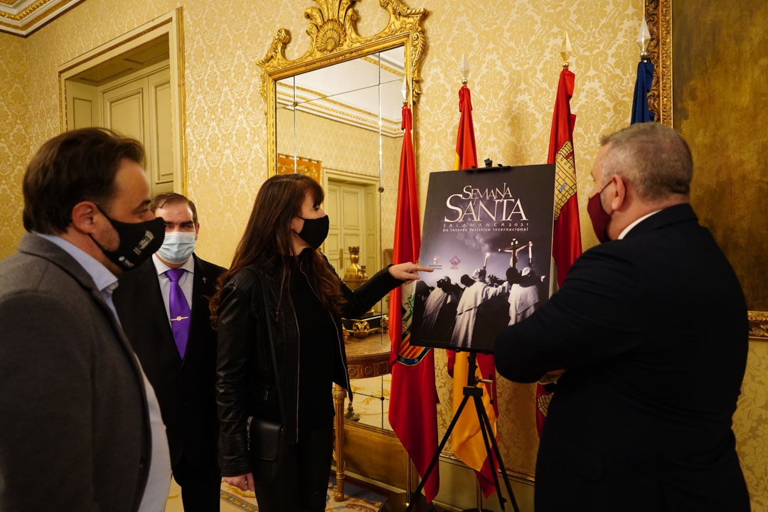 Acto de presentación del cartel anunciador de la Semana Santa de Salamanca