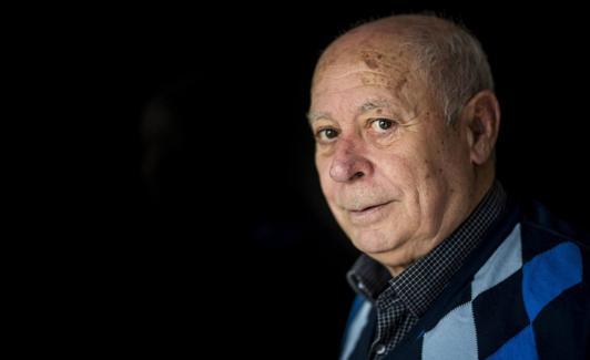 El poeta y escritor Antonio Carvajal.