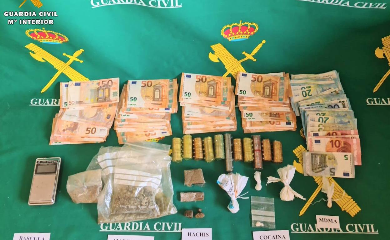 Detienen a un hombre y una mujer por un supuesto delito de tráfico de drogas en Guardo