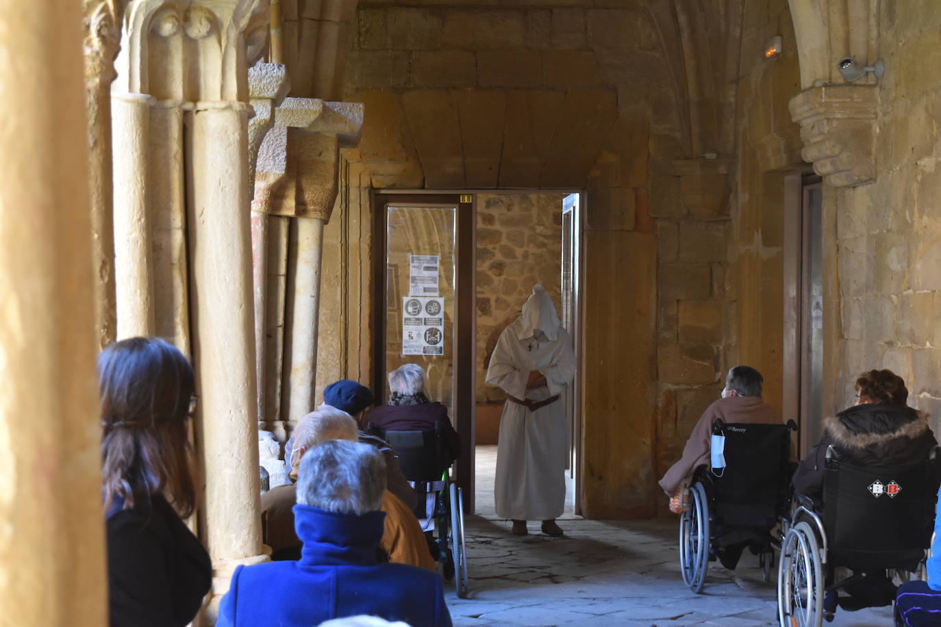 Fotos: Visita teatralizada al monasterio Santa María la Real