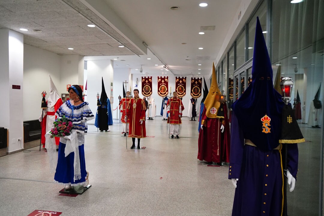 La exposición 'Procesión' se puede contemplar en el Palacio de Congresos de Salamanca 