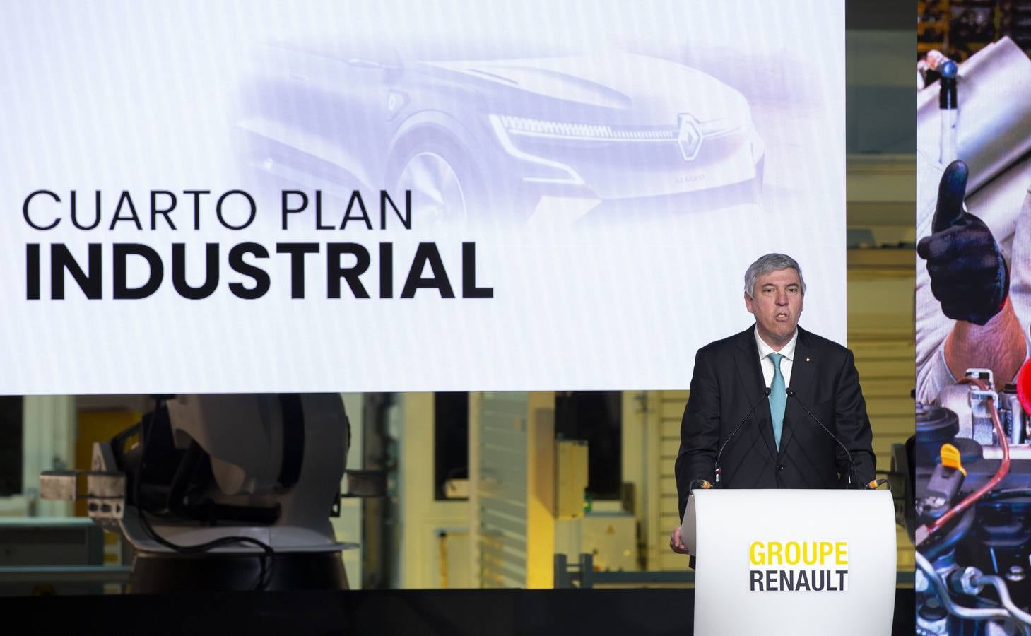 Fotos: El Rey visita la fábrica de Renault en Palencia