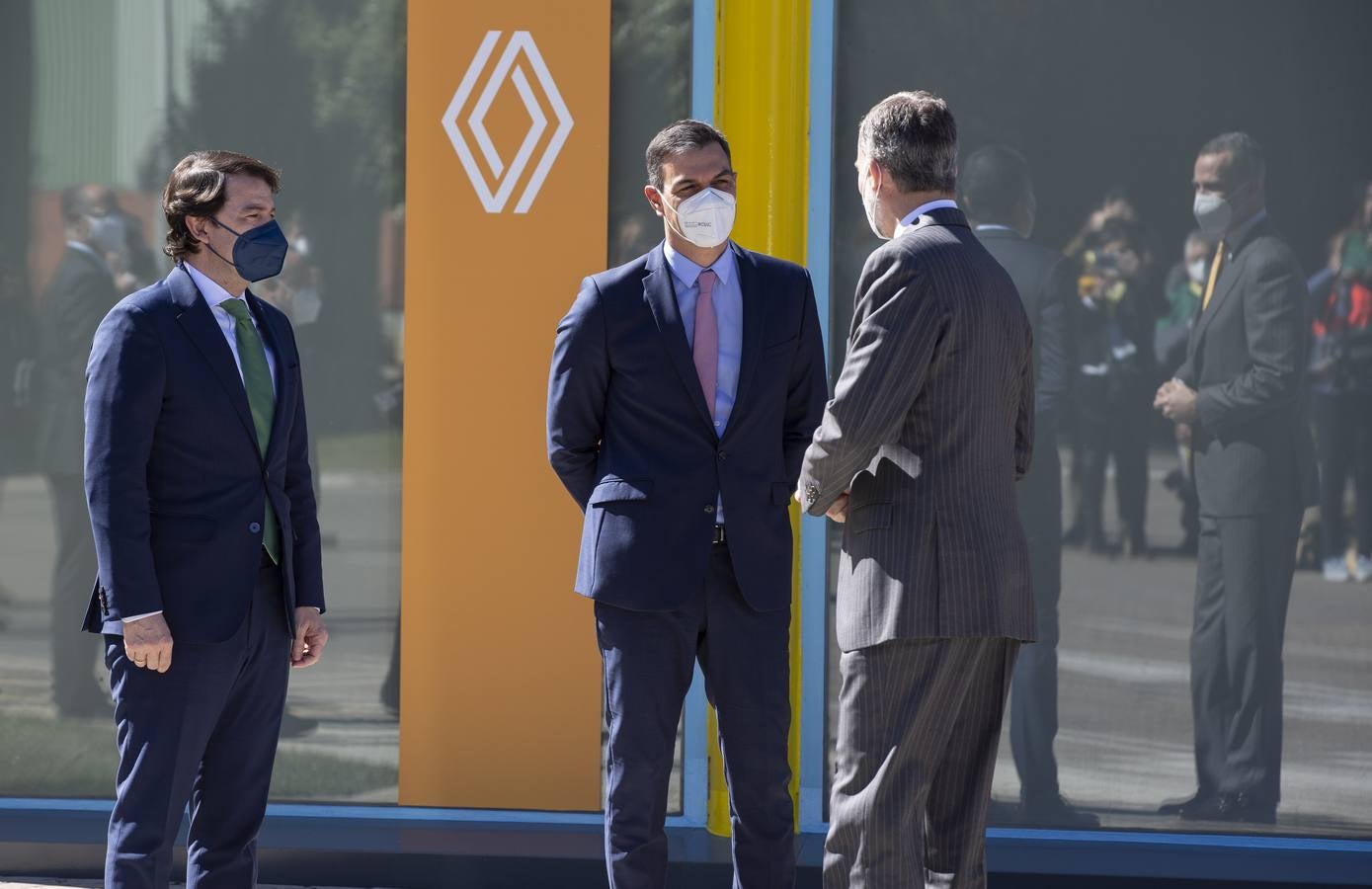 Fotos: El Rey visita la fábrica de Renault en Palencia