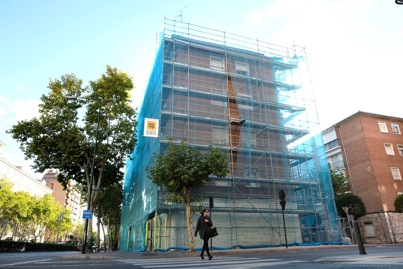Rehabilitación de edificios de viviendas en el Cuatro de Marzo de Valladolid.