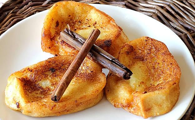 Torrija recién elaborada en La Posada de Las Baronas en Santa Cruz de la Salceda