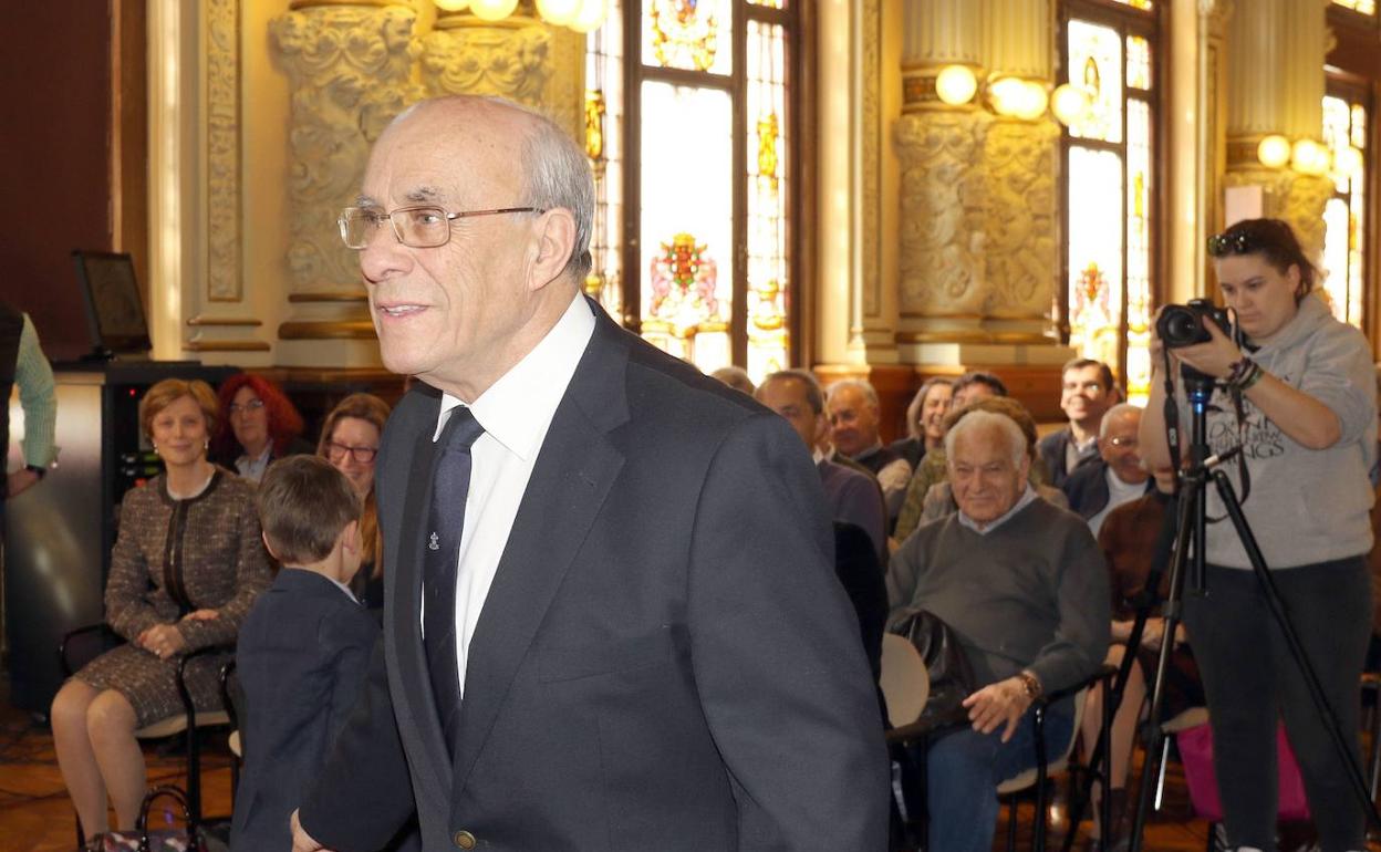 Teófanes Egido en la presentación de uno de sus libros. 