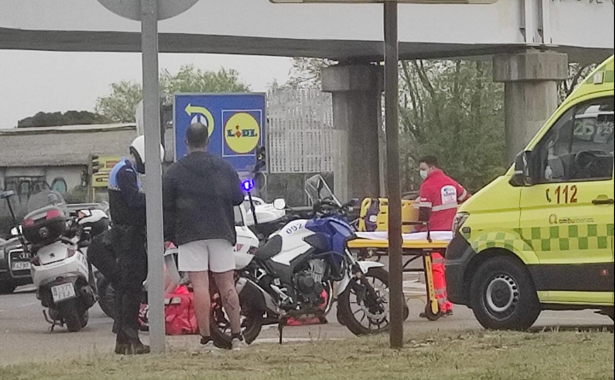 Valladolid: Herido un motorista tras sufrir un accidente en la rotonda de San Agustín