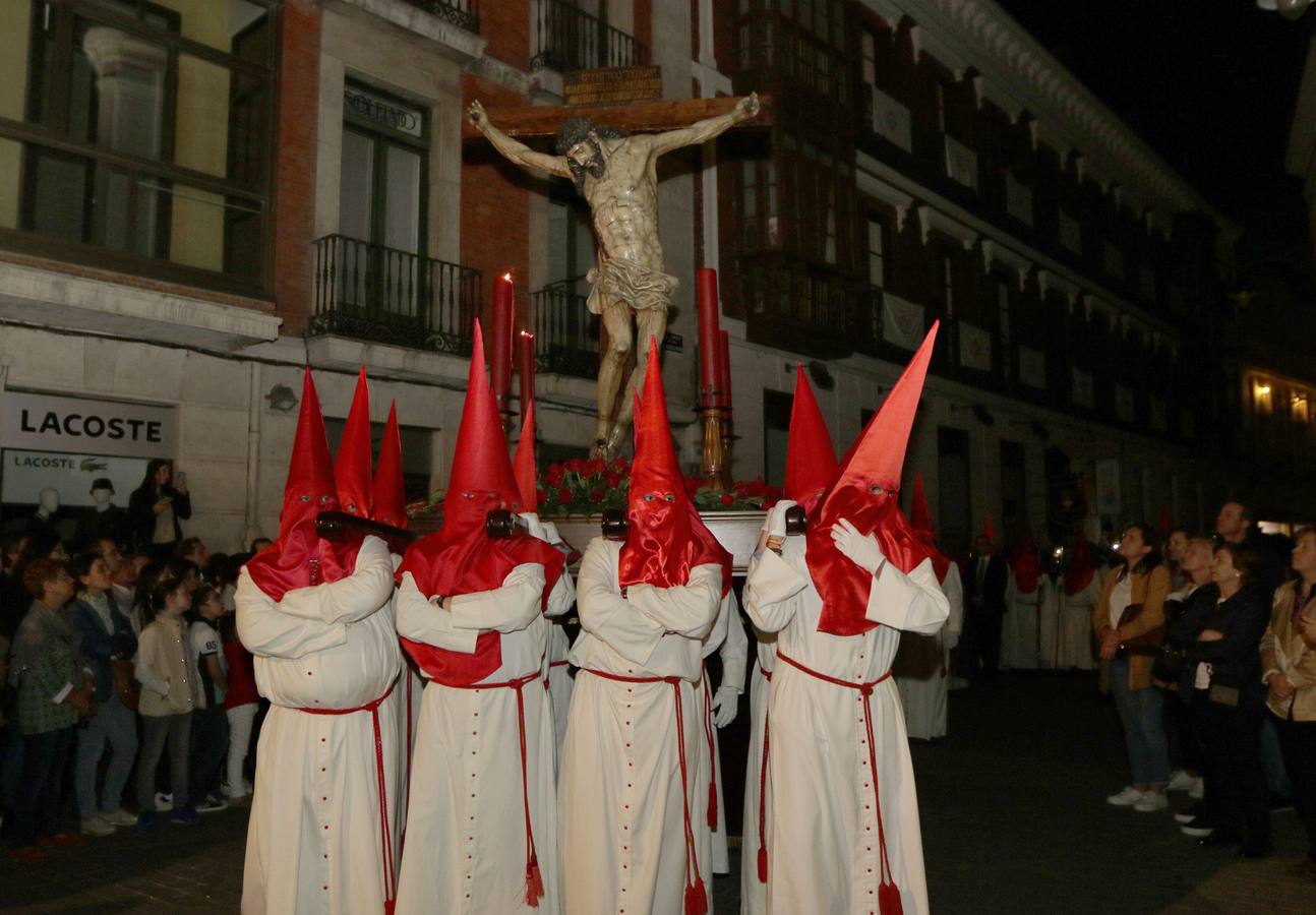 2017 Procesión del Santísimo Cristo de las Mercedes saliendo de la Iglesia de Santiago Apóstol.