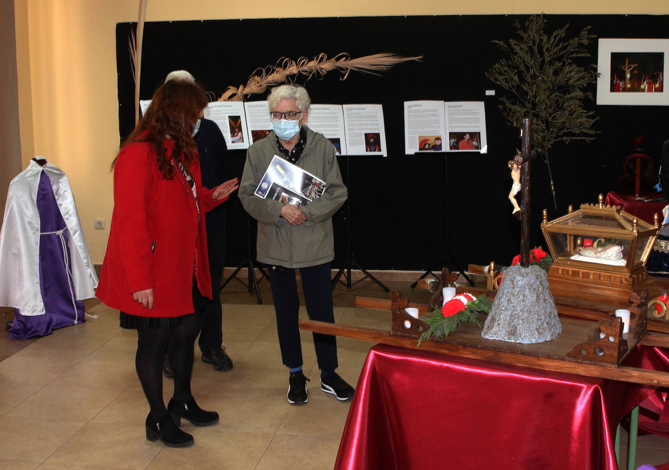 Exposición de la cofradia de Nuestra Señora de la Piedad