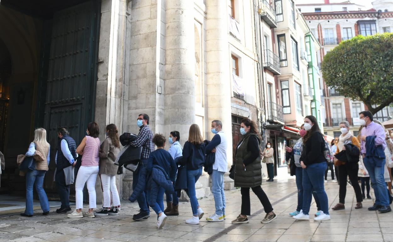 Así te hemos contado cómo ha vivido Valladolid la tarde de Jueves Santo