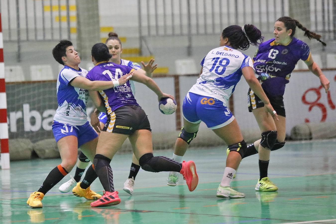 Fotos: Victoria del Aula Alimentos de Valladolid ante el Liberbank Gijón (24-34)