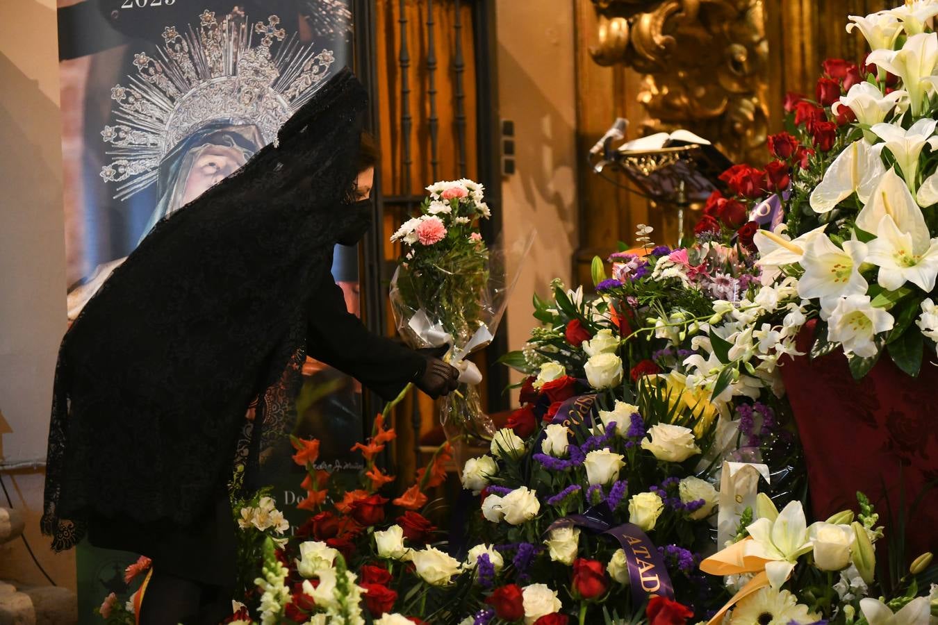 Fotos: Ofrecimiento de los Dolores en la iglesia de la Vera Cruz de Valladolid