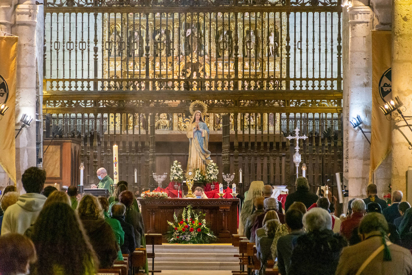 Fotos: El Rompimiento del Velo cierra la Semana Santa en Palencia