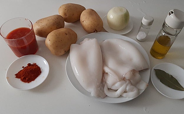 Imagen principal - Un sencillo plato de cuchara, sepia con patatas