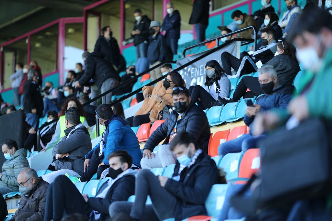 Aficionados del Salamanca en el Helmántico