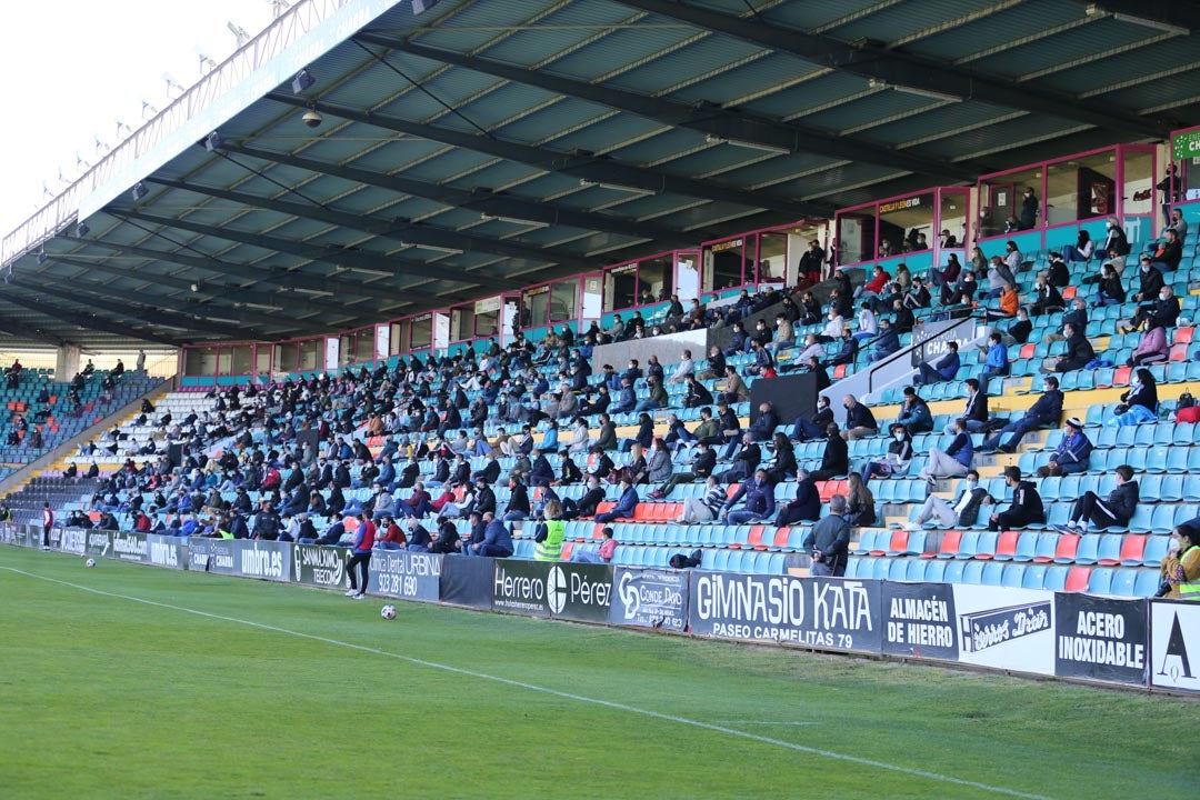 Aficionados del Salamanca en el Helmántico