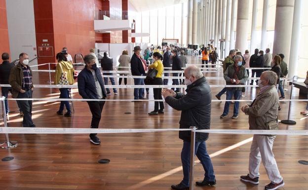 La Junta comenzará a vacunar desde el próximo miércoles en Valladolid a los nacidos en 1957 y 1958