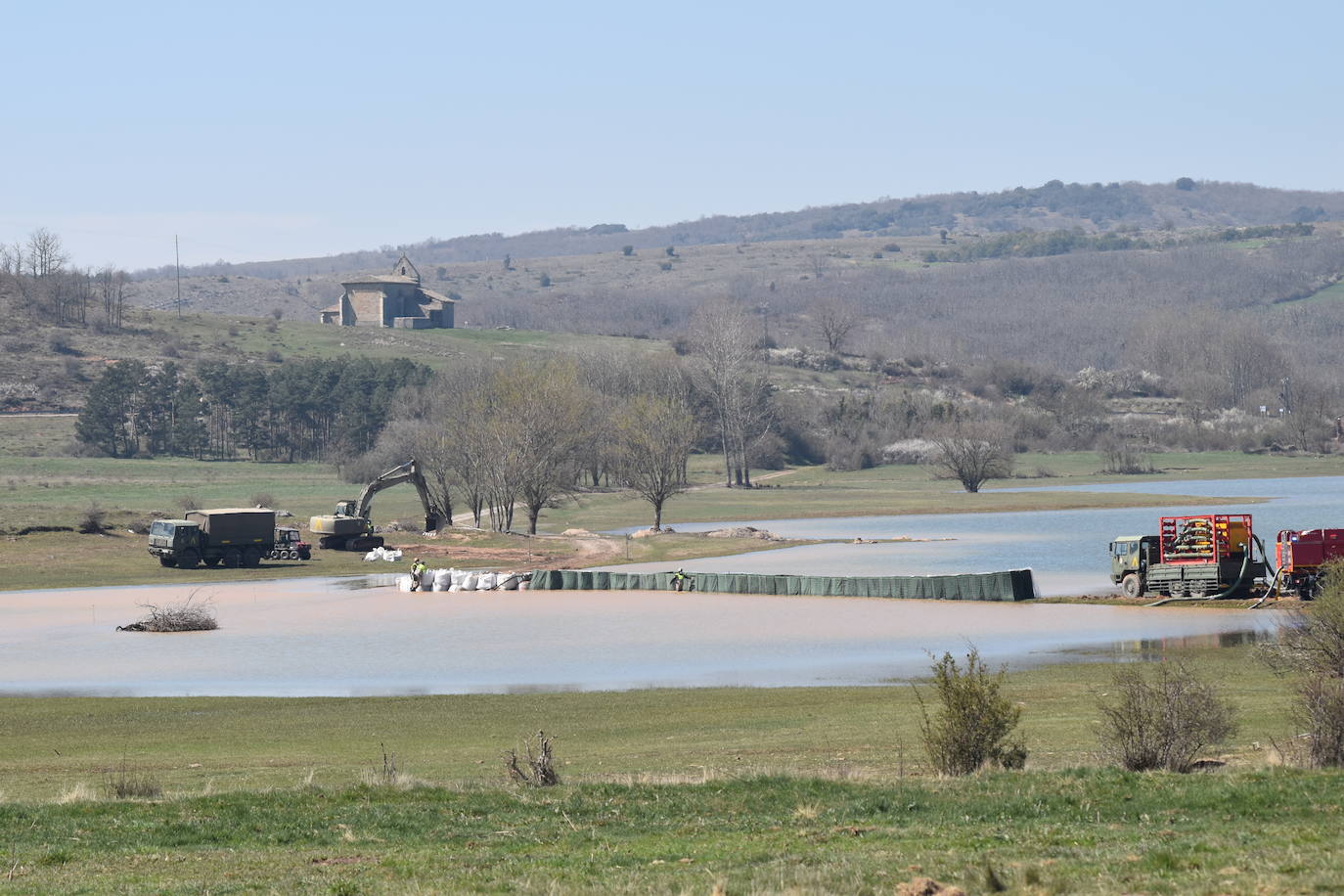 Maniobras de la UME en Agular de Campoo.