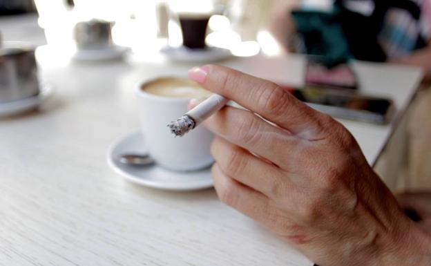 Siete sanciones por consumir dentro de un bar de Valladolid y al dueño del local por permitirlo