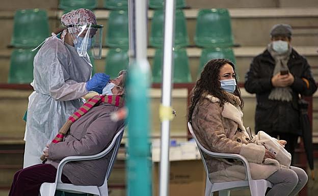 Las hospitalizaciones en Castilla y León siguen al alza y superan el medio millar