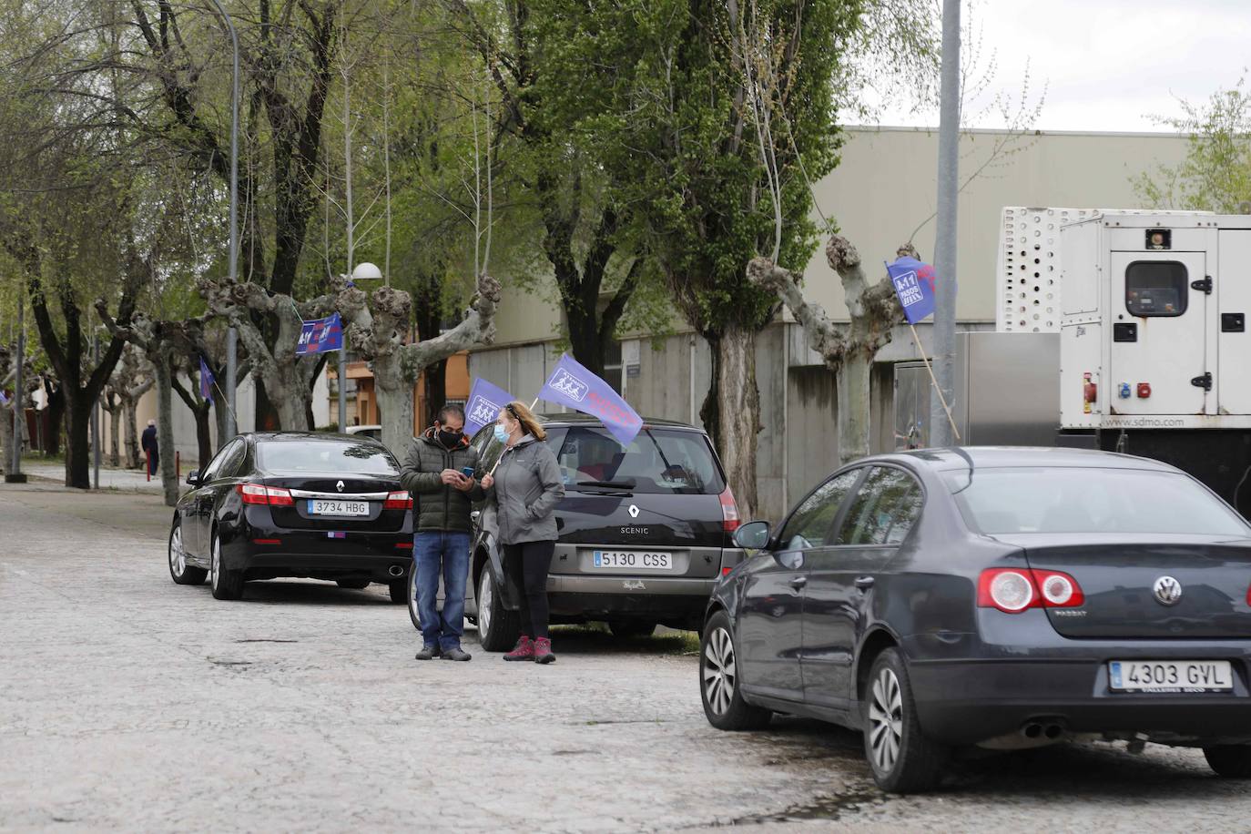 Los coches se echan a la calle para reivindicar la Autovía del Duero. 
