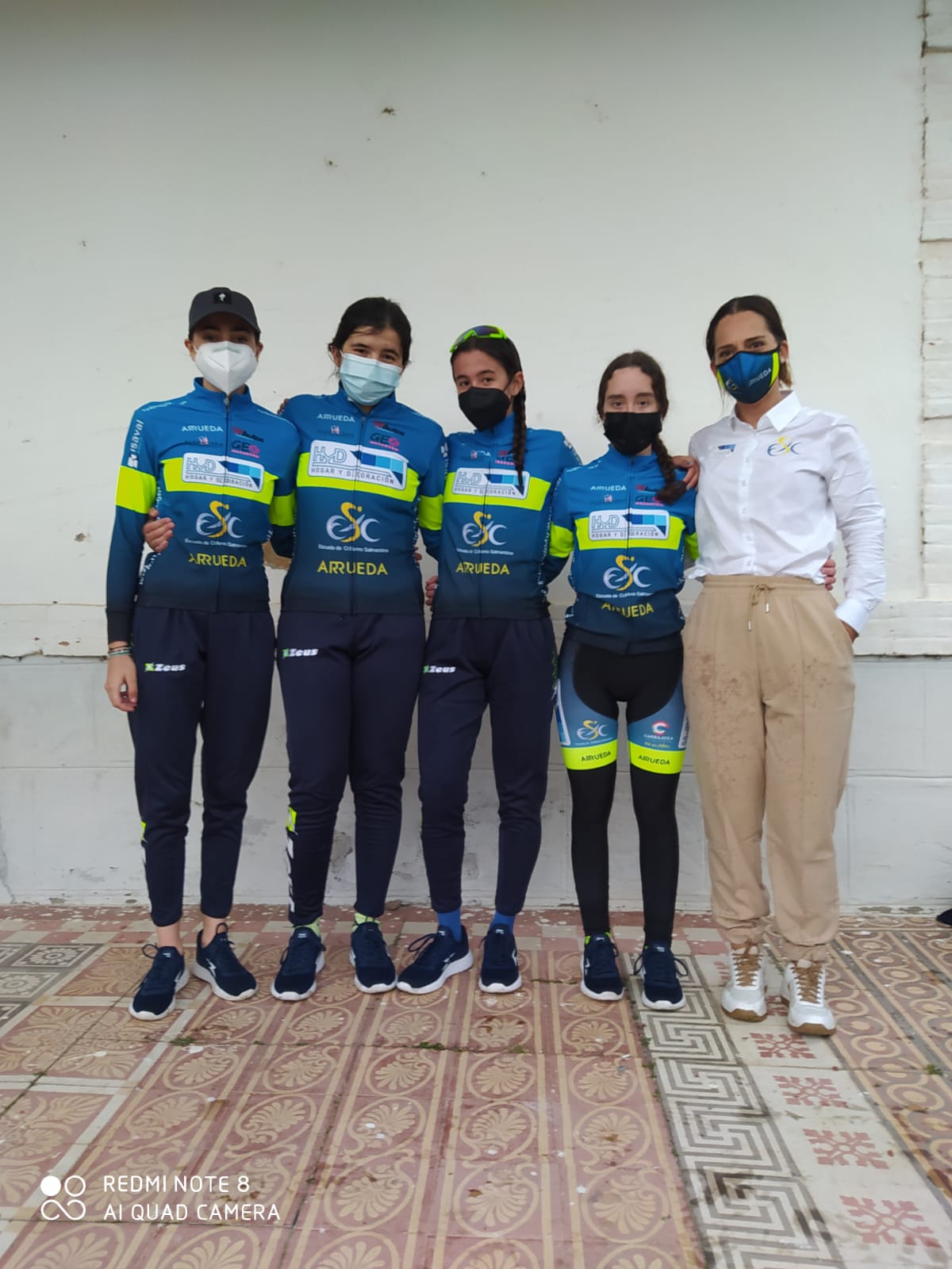 Victoria de Claudia Parra para el HyD Escuela de Ciclismo Salmantina en el GP Albares de la Ribera